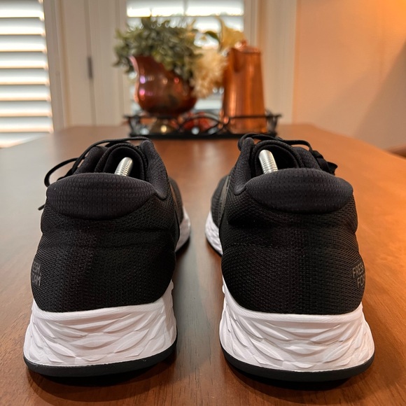 New Balance Men’s Fresh Foam Arishi Running Shoes Black Size 12D US - Picture 5 of 11